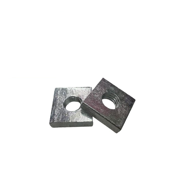 Cearnóg Cnó Crua-earraí